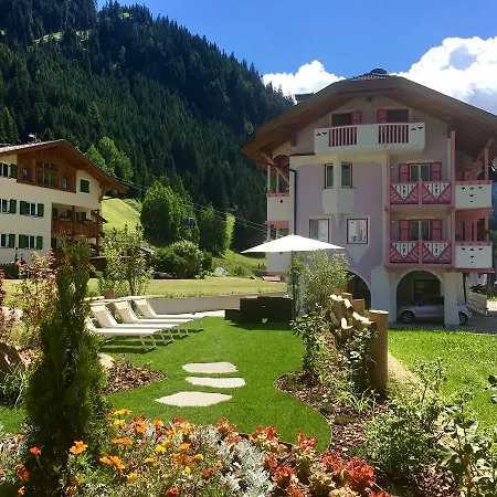 Family Bike Friendly Bed & Breakfast Canazei