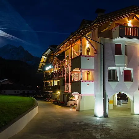 Family Bike Friendly Bed & Breakfast Canazei
